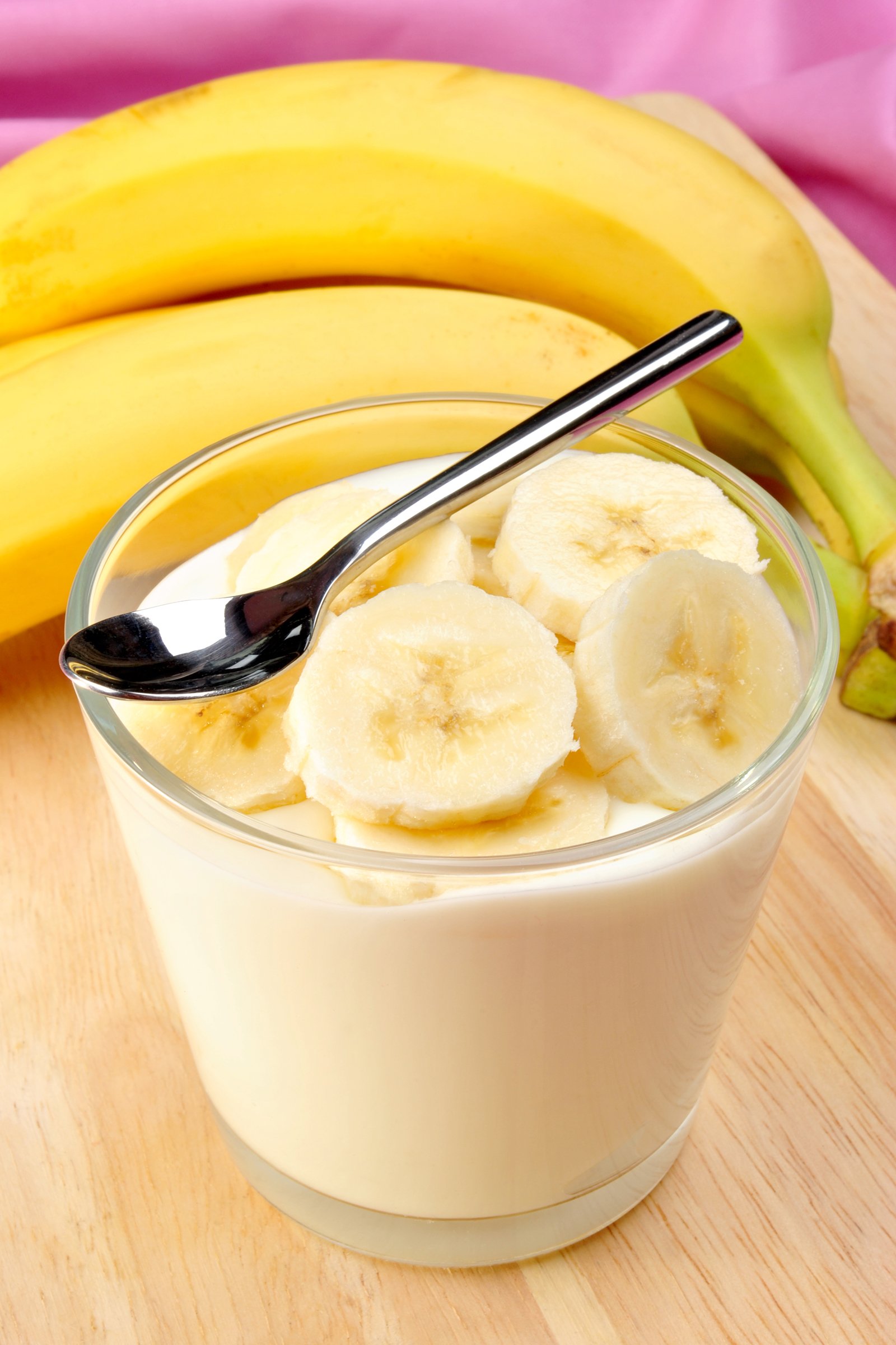 banán joghurt gyümölcsök nyers egészséges