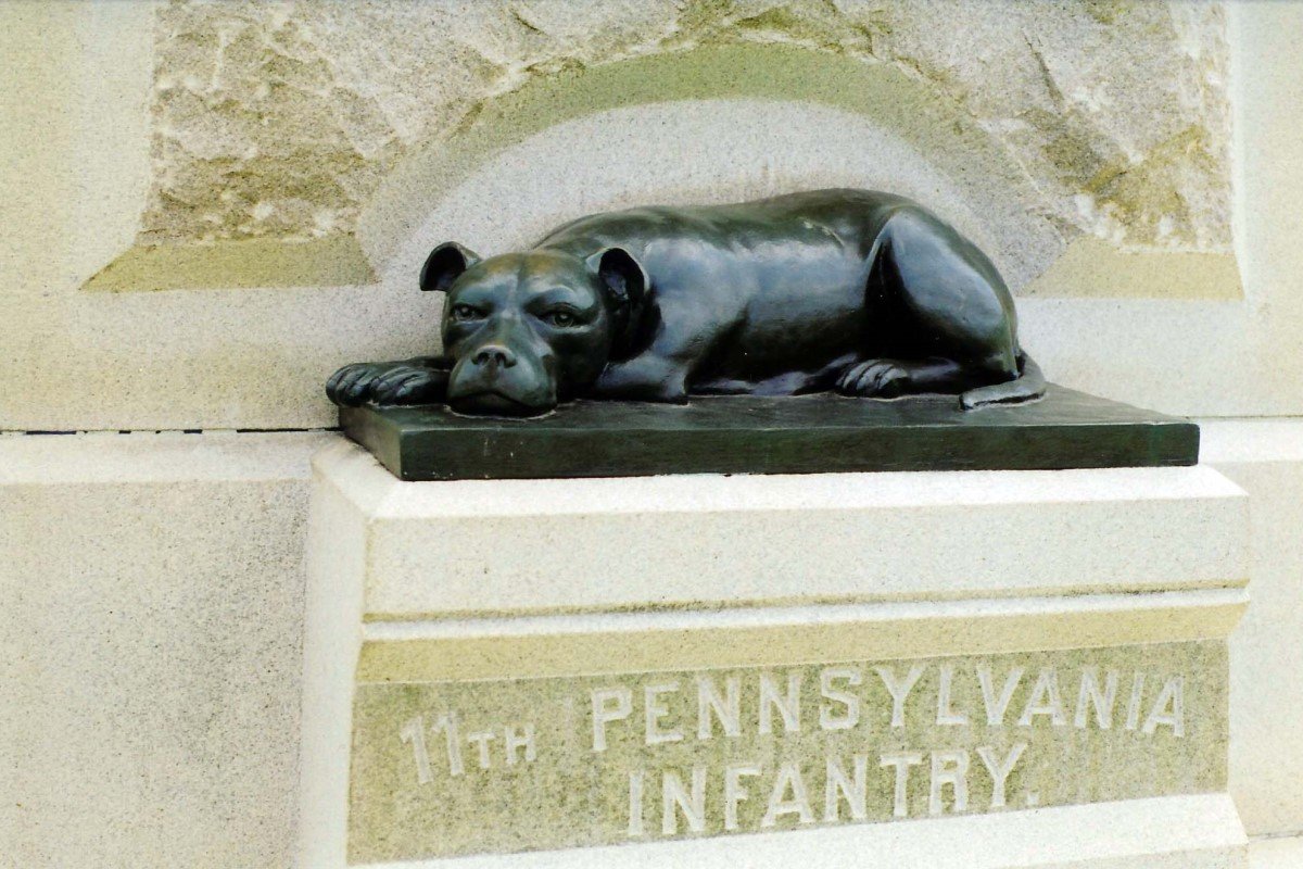 sallie polgárháború kabalakutya szobor wiki