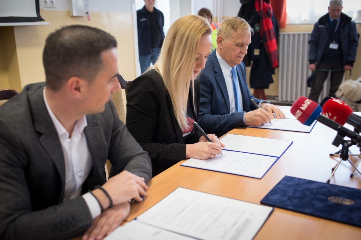 opsz 1 vetter szilvia