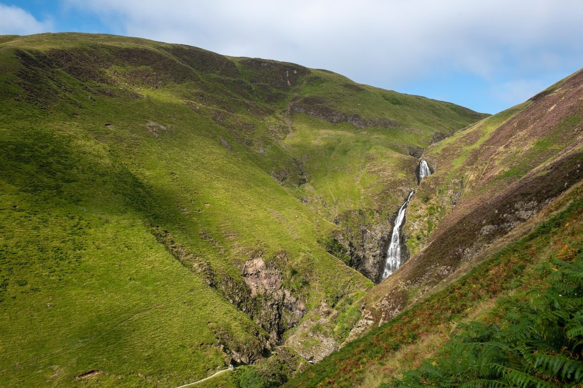 Grey Mare’s Tail vízesés