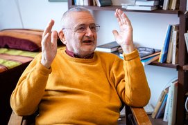 Csányi Vilmos otthonában mesélt új könyvéről / Fotó: Az Én Kutyám