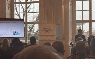 https://divany.hu/eletem/betegseg-roka/